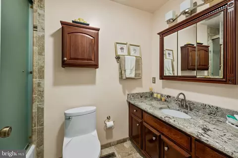 Bath - 6516 Lewis Rd, Baldwin, MD 21013 photo 1 of 2