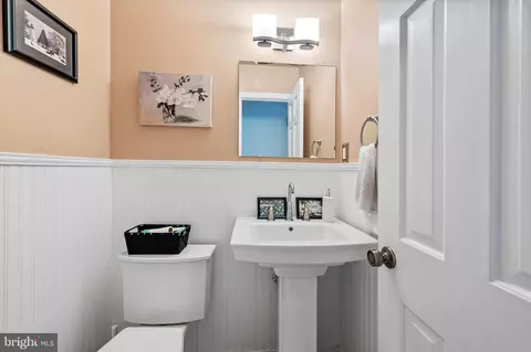 Bath - 6516 Lewis Rd, Baldwin, MD 21013 photo 2 of 2