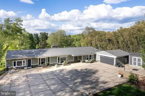 2728 Old Ct, Pikesville, MD 21208