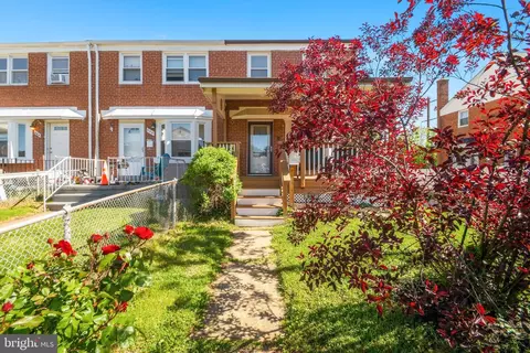 688 Middlesex Rd, Essex, MD 21221