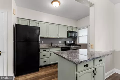 Kitchen - 104 Westowne Rd, Baltimore, MD 21229 photo 1 of 3