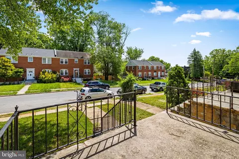 Exterior - 104 Westowne Rd, Baltimore, MD 21229 photo 3 of 6