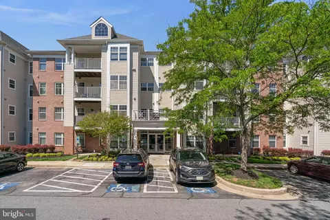 4550 Chaucer Way #406, Owings Mills, MD 21117