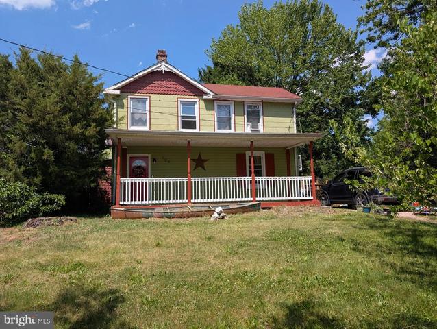 104 Waelchli Ave, Halethorpe, MD 21227