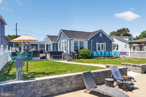 Exterior - 6704 River Drive Rd, Sparrows Point, MD 21219 photo 11 of 12