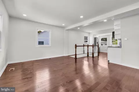 Entry Way - 3 Compression Ct, Middle River, MD 21220 photo 1 of 11