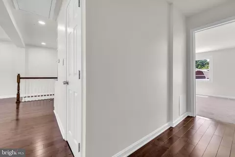 Entry Way - 3 Compression Ct, Middle River, MD 21220 photo 7 of 11