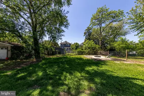 Exterior - 1820 Arbutus Ave, Halethorpe, MD 21227 photo 6 of 7