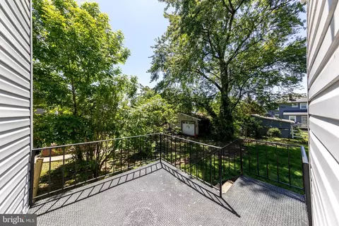 Exterior - 1820 Arbutus Ave, Halethorpe, MD 21227 photo 4 of 7