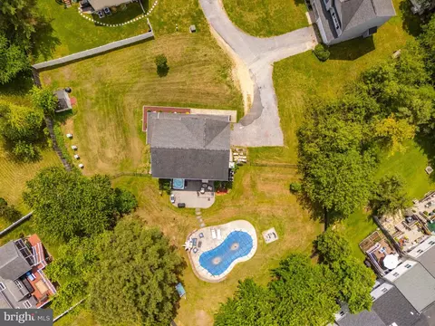 View/Area - 4620 Silver Spring Rd, Perry Hall, MD 21128 photo 9 of 10