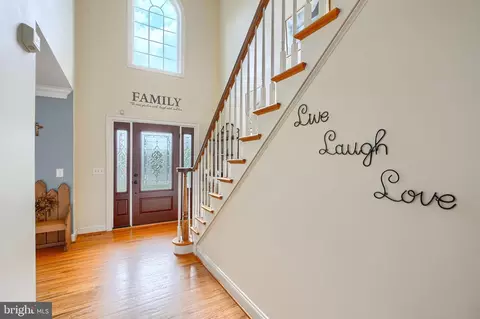 Entry Way - 4620 Silver Spring Rd, Perry Hall, MD 21128 photo 2 of 4