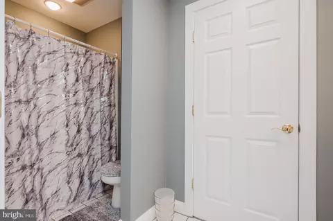 Entry Way - 11604 Jerome Ave, White Marsh, MD 21162 photo 9 of 12