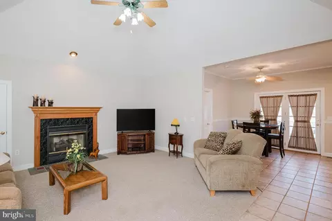 Living - 11604 Jerome Ave, White Marsh, MD 21162 photo 2 of 5