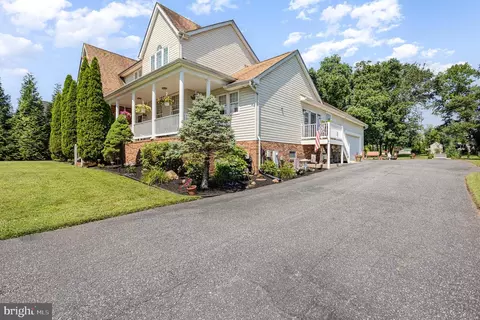 Exterior - 11604 Jerome Ave, White Marsh, MD 21162 photo 6 of 19