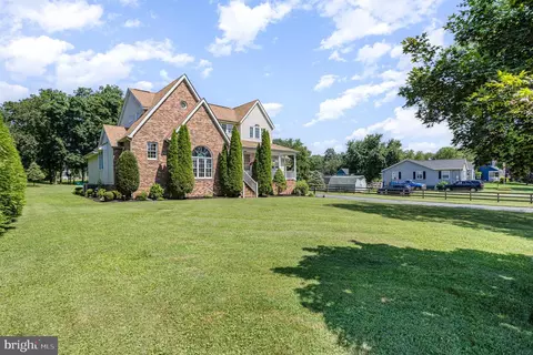 Exterior - 11604 Jerome Ave, White Marsh, MD 21162 photo 3 of 19
