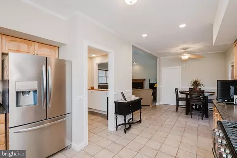 Entry Way - 11604 Jerome Ave, White Marsh, MD 21162 photo 6 of 12
