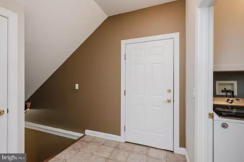Entry Way - 11604 Jerome Ave, White Marsh, MD 21162 photo 11 of 12