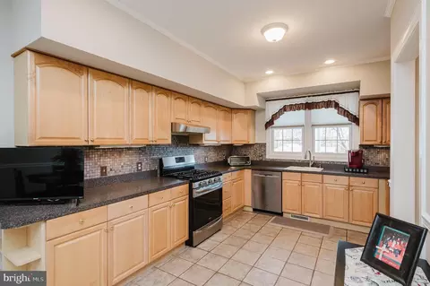 Kitchen - 11604 Jerome Ave, White Marsh, MD 21162 photo 1 of 4