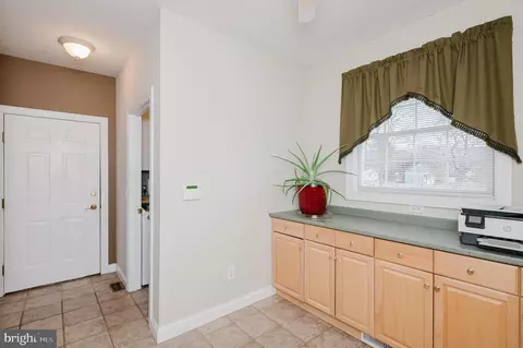 Entry Way - 11604 Jerome Ave, White Marsh, MD 21162 photo 10 of 12