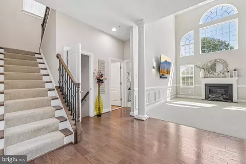 Entry Way - 6517 Totteridge, Middle River, MD 21220 photo 1 of 17