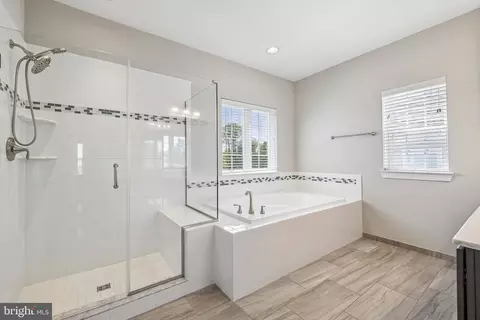 Bath - 6517 Totteridge, Middle River, MD 21220 photo 1 of 3
