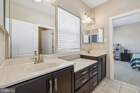 Entry Way - 6517 Totteridge, Middle River, MD 21220 photo 12 of 17