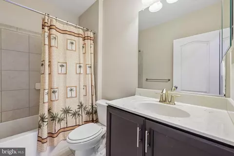 Bath - 6517 Totteridge, Middle River, MD 21220 photo 3 of 3