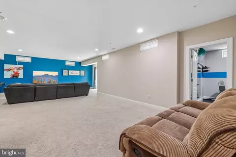 Entry Way - 6517 Totteridge, Middle River, MD 21220 photo 17 of 17