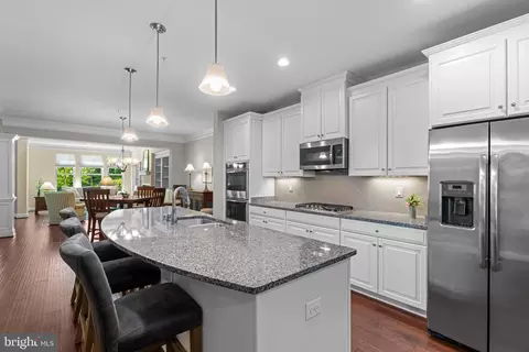 Kitchen - 6914 Summit Cir, Baltimore, MD 21239 photo 3 of 5