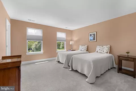 Bedroom - 6914 Summit Cir, Baltimore, MD 21239 photo 4 of 5