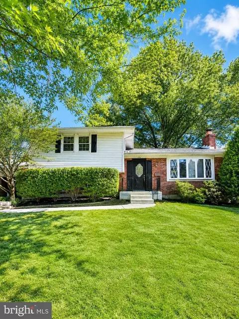 220 Solway Rd, Lutherville Timonium, MD 21093