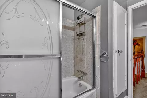 Bath - 5424 Cynthia Ter, Baltimore, MD 21206 photo 1 of 3