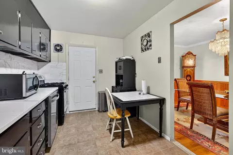 Kitchen - 5424 Cynthia Ter, Baltimore, MD 21206 photo 2 of 3