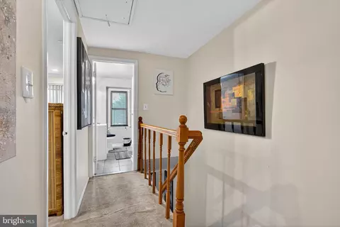Entry Way - 5424 Cynthia Ter, Baltimore, MD 21206 photo 1 of 1