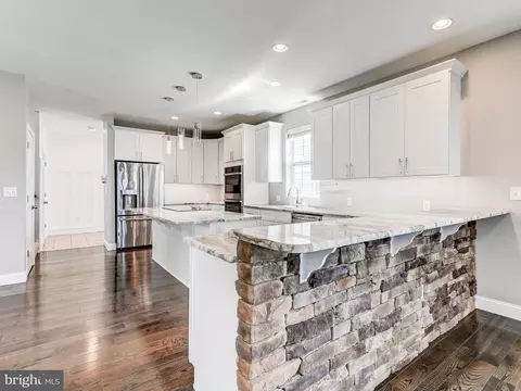 Kitchen - 13206 Cherwin Ave, Middle River, MD 21220 photo 5 of 5