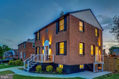 8214 Laurel Dr, Parkville, MD 21234