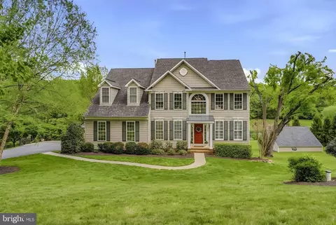 1135 Dairy Rd, Parkton, MD 21120