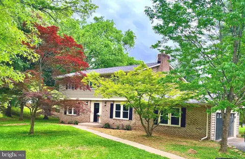 3909 Thoroughbred Ln, Owings Mills, MD 21117