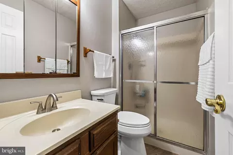 Bath - 7040 Johnnycake Rd, Windsor Mill, MD 21244 photo 1 of 2