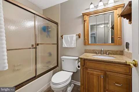 Bath - 7040 Johnnycake Rd, Windsor Mill, MD 21244 photo 2 of 2