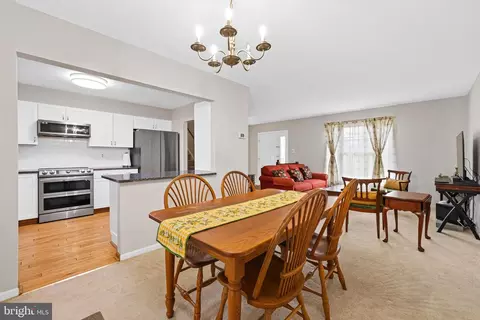 Dining - 7040 Johnnycake Rd, Windsor Mill, MD 21244 photo 1 of 2