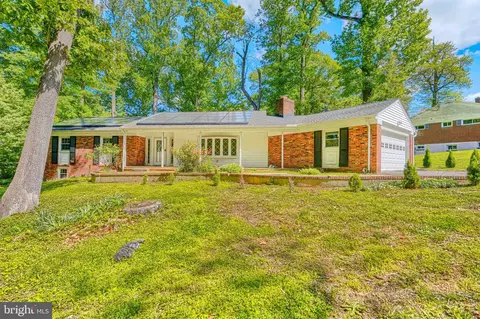 9500 Powderhorn Ln, Parkville, MD 21234