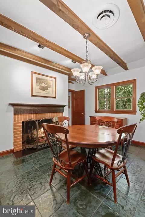 Dining - 3903 Dance Mill Rd, Phoenix, MD 21131 photo 8 of 8
