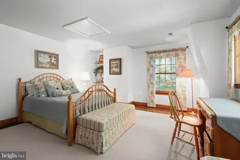 Bedroom - 3903 Dance Mill Rd, Phoenix, MD 21131 photo 5 of 6