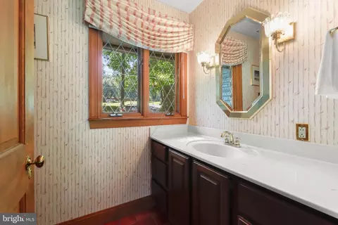 Bath - 3903 Dance Mill Rd, Phoenix, MD 21131 photo 1 of 6