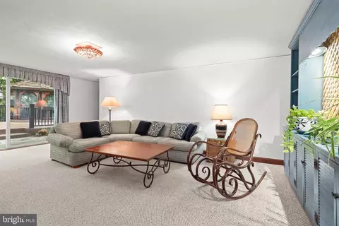 Living - 3903 Dance Mill Rd, Phoenix, MD 21131 photo 2 of 2