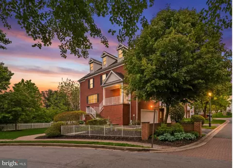 1 Johnsborough Ct #43, Reisterstown, MD 21136