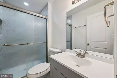 Bath - 1614 Winding Brook Way, Windsor Mill, MD 21244 photo 2 of 3