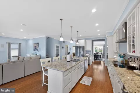 Kitchen - 1234 Burke Rd, Middle River, MD 21220 photo 4 of 7