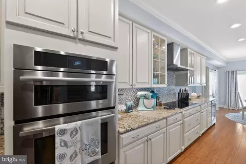 Kitchen - 1234 Burke Rd, Middle River, MD 21220 photo 6 of 7